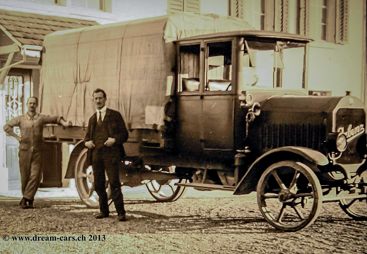 Ein Arbenz Lastwagen mit damals üblicher Vollgummibereifung. Bildquelle: Archiv DREAM-CARS.CH